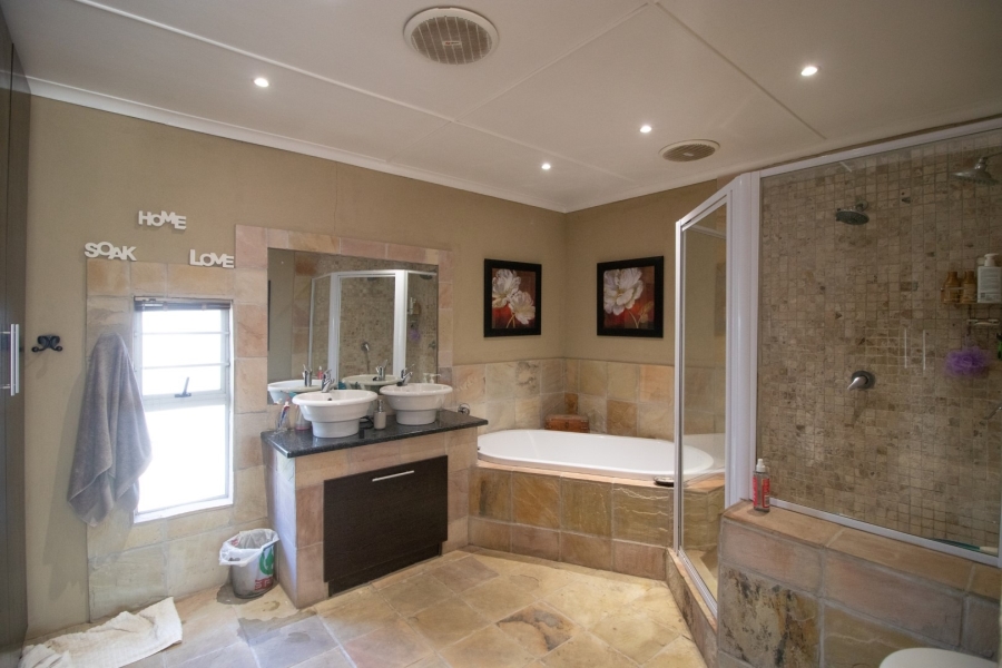 To Let 3 Bedroom Property for Rent in Nahoon Valley Park Eastern Cape
